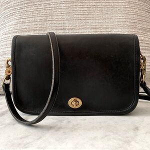 Vintage COACH Pocket Purse, Black, Pre-1994